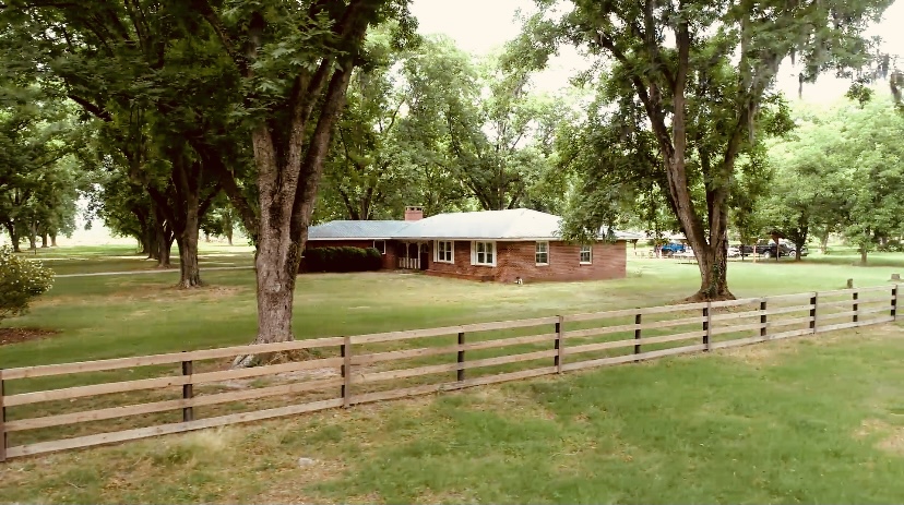 Gibbs Street Mini Farm Photo