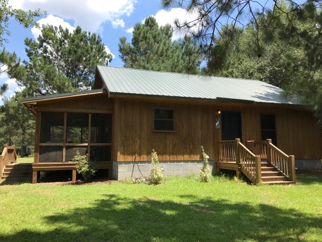 Cedar Creek Cabin Photo