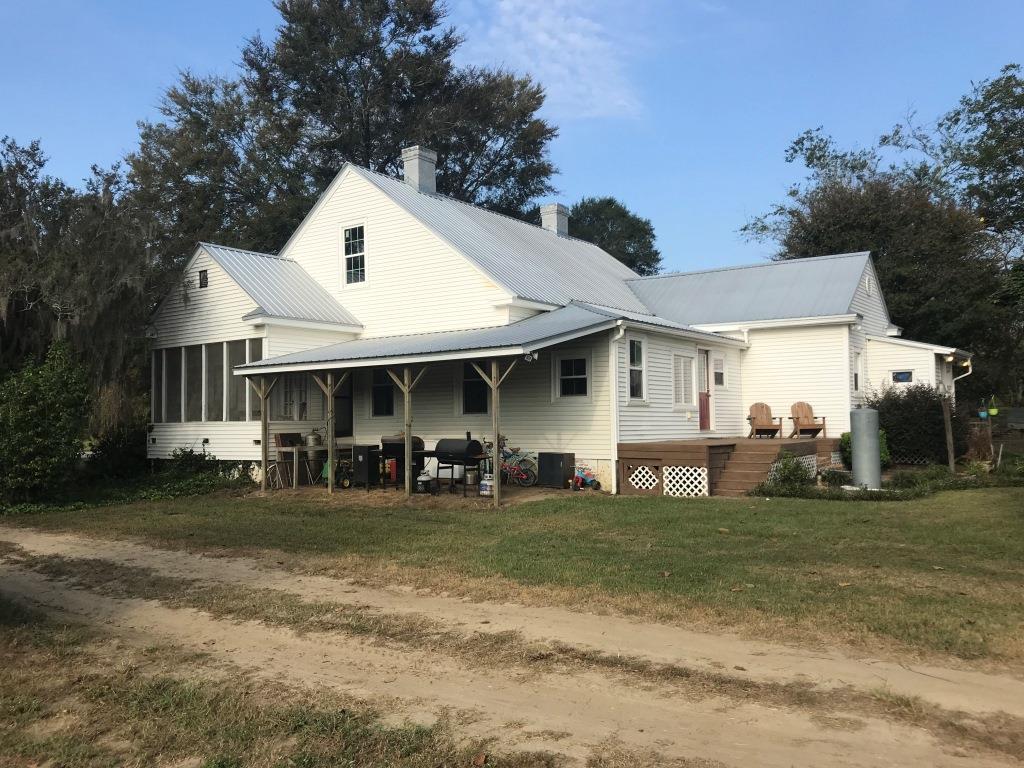 Captain Henderson Farm Photo