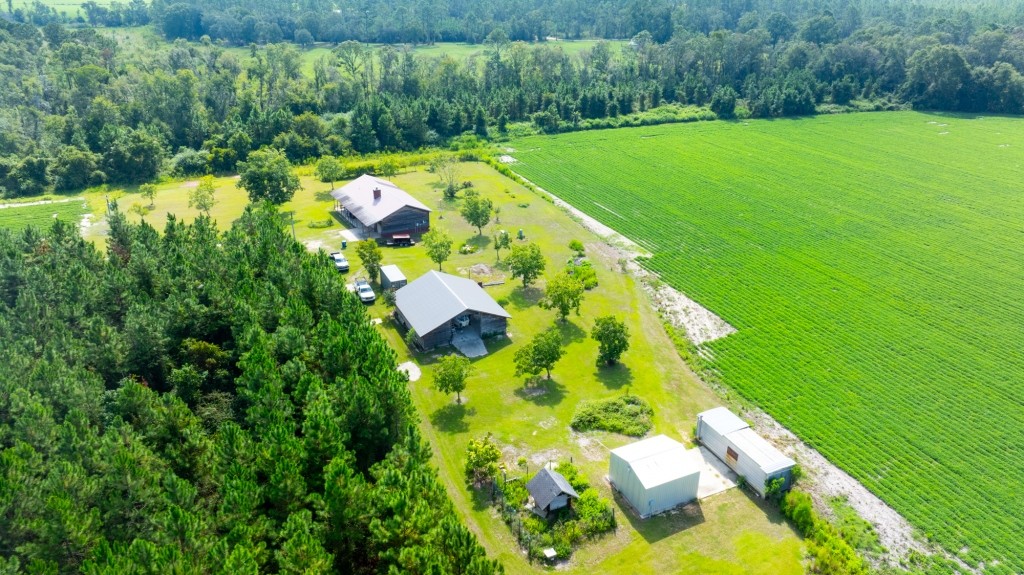 Bennett Family Farm Photo