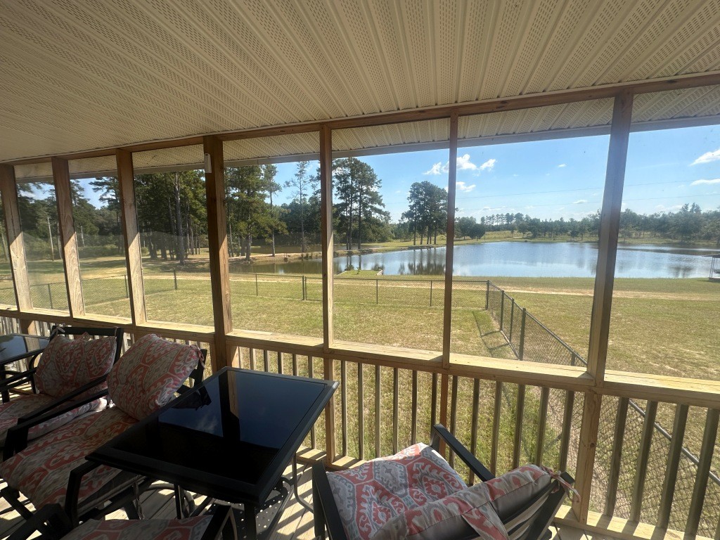 Hiltonia Lakes Photo