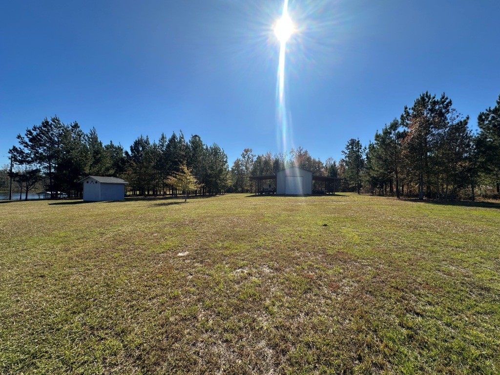 Hiltonia Lakes Photo