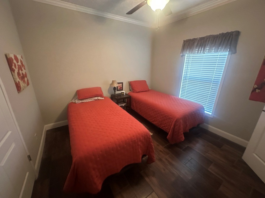 Hiltonia Lakes Photo