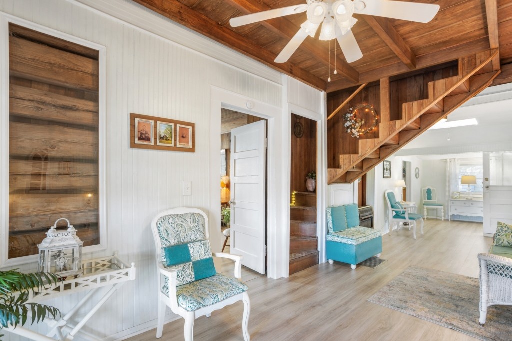 New Light Homeplace Photo