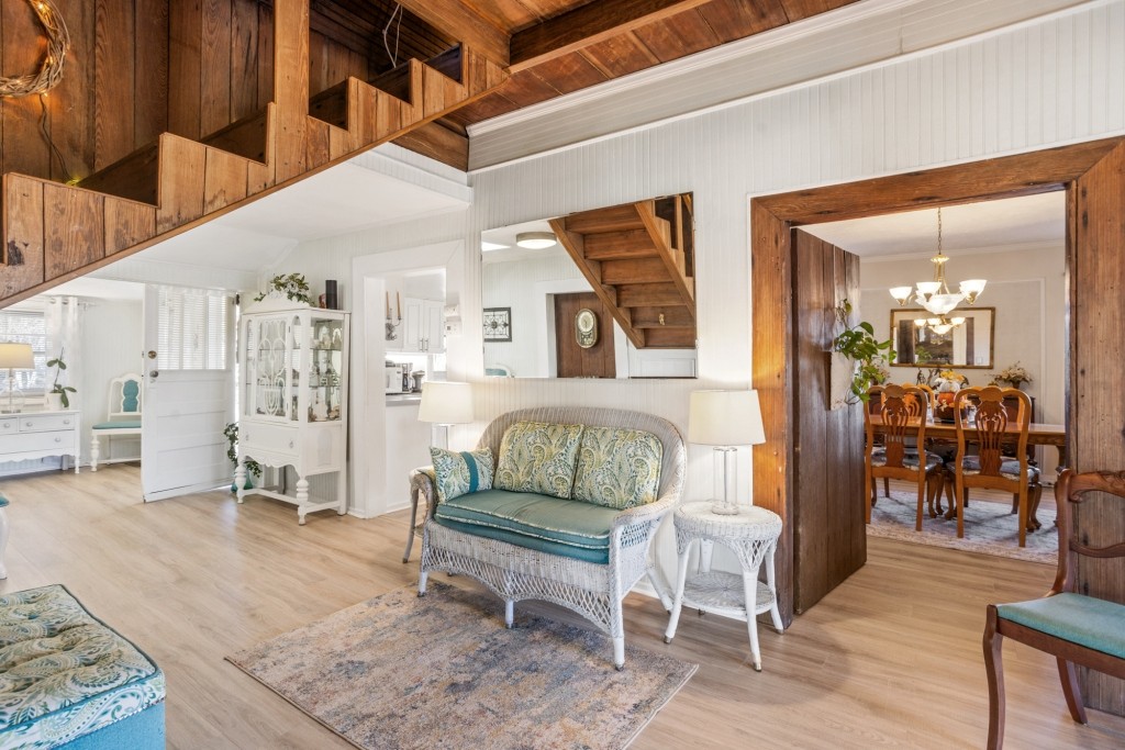 New Light Homeplace Photo