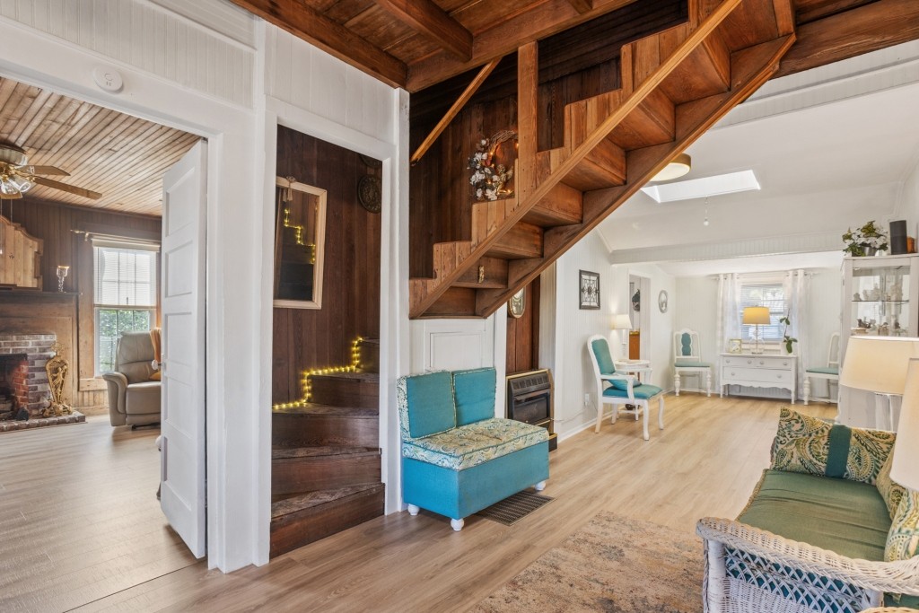 New Light Homeplace Photo