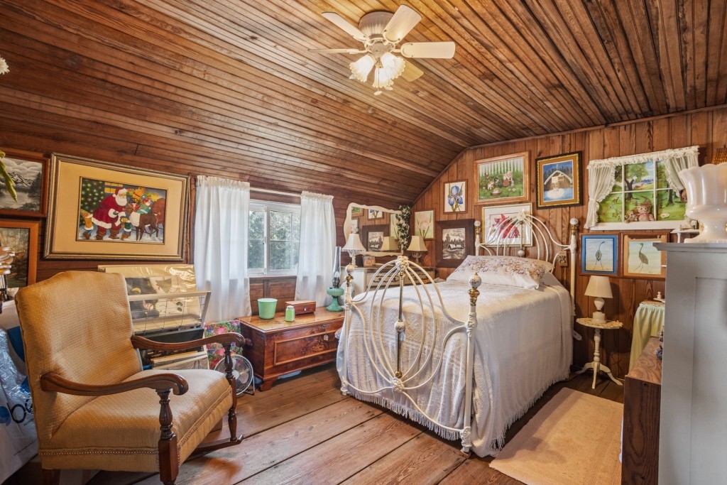 New Light Homeplace Photo