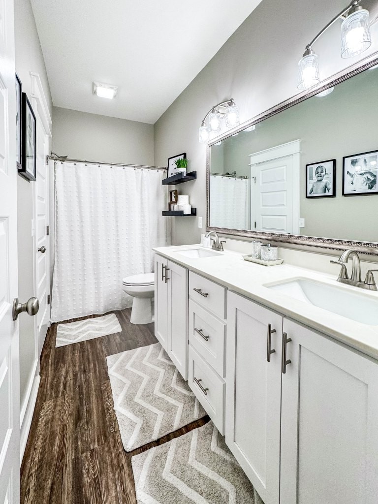 1213 Columbus Drive Photo