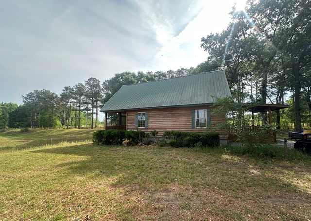 Jarrell Pond Place Photo
