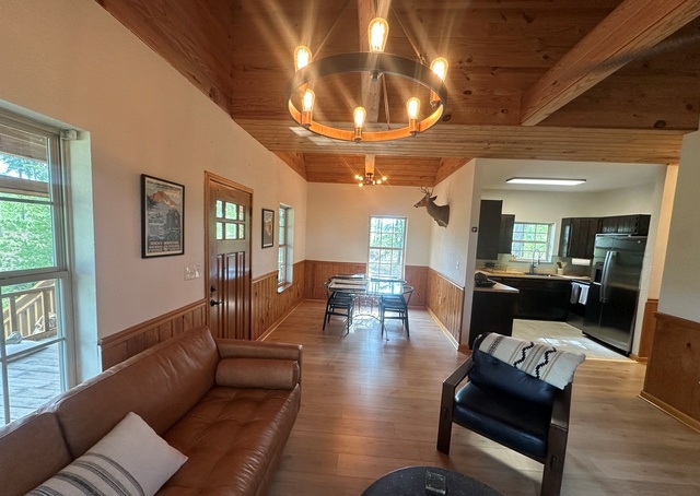 Jarrell Pond Place Photo