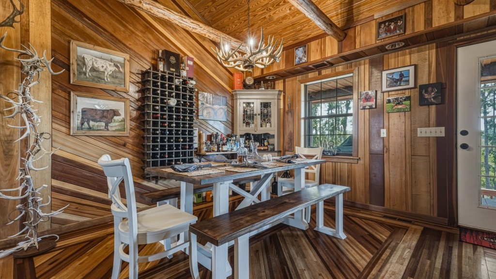 Lotts Creek Lodge Photo