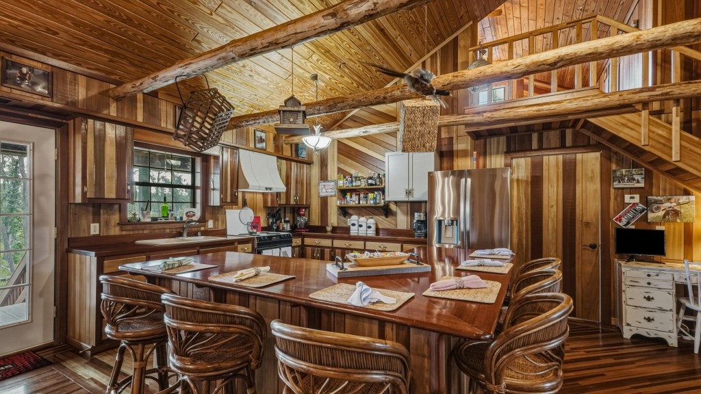 Lotts Creek Lodge Photo