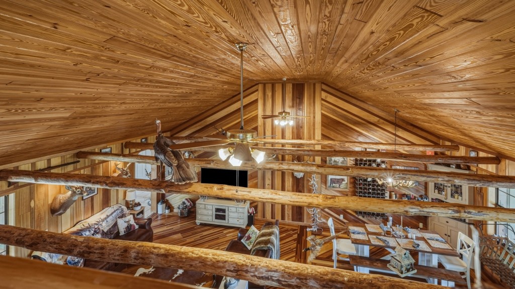 Lotts Creek Lodge Photo
