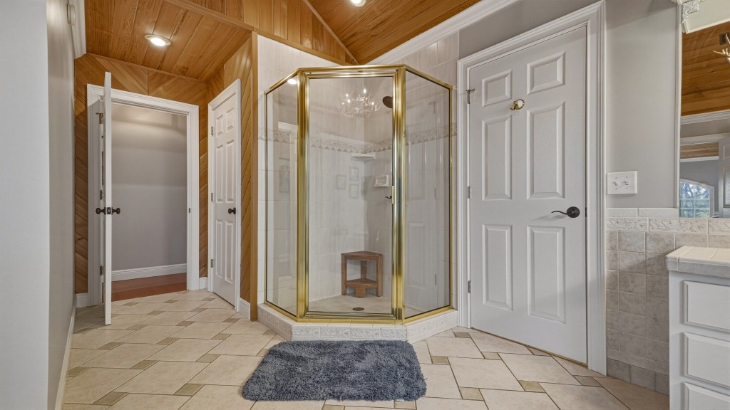 Lotts Creek Lodge Photo