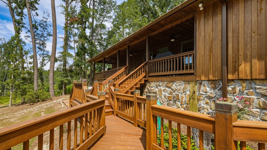 Lotts Creek Lodge Photo