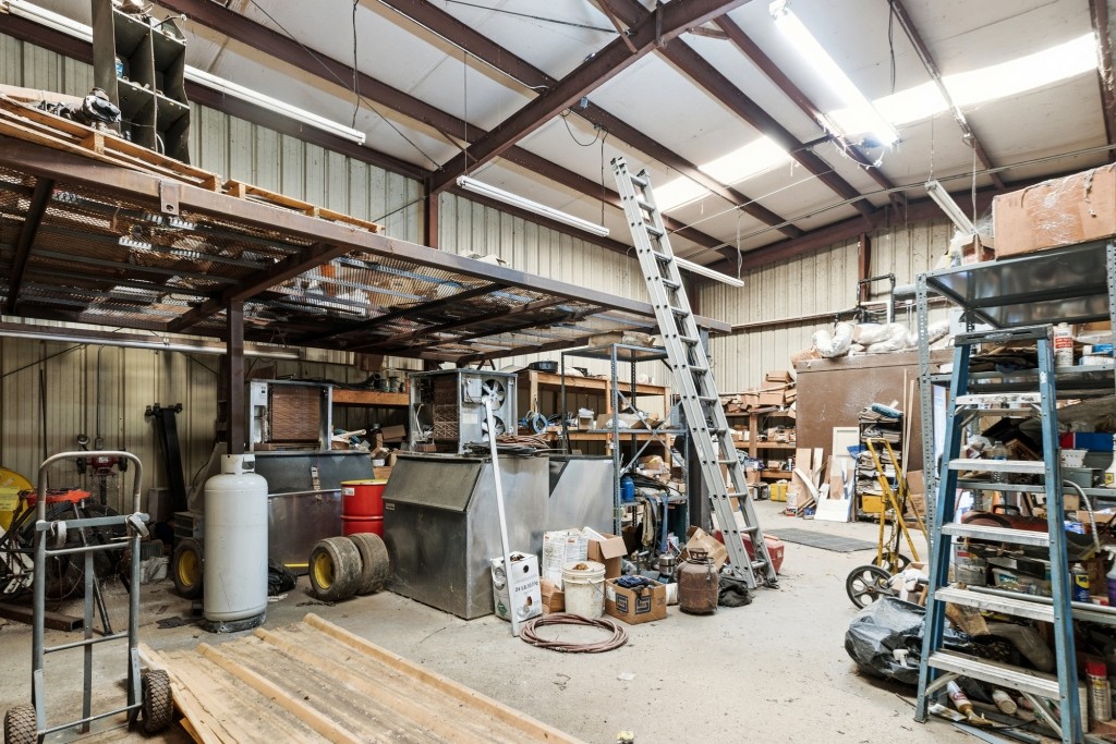 Tift County Commercial Building Photo