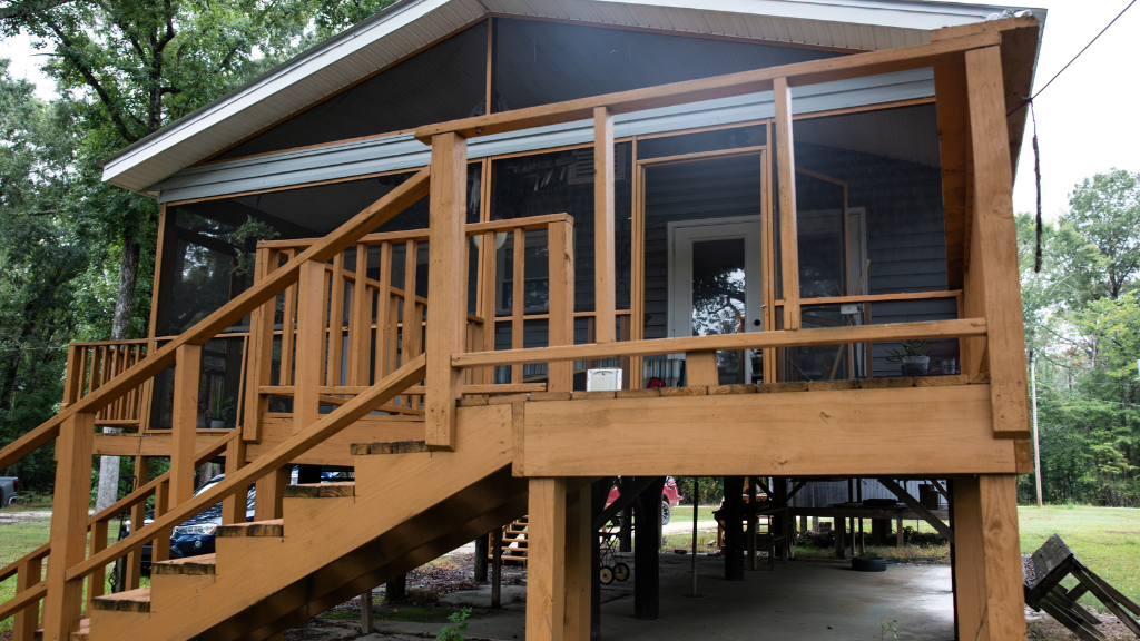 Riverview Rd Retreat Photo