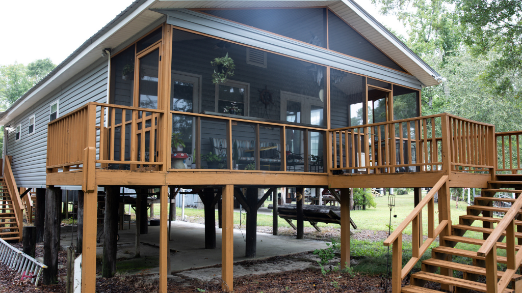 Riverview Rd Retreat Photo