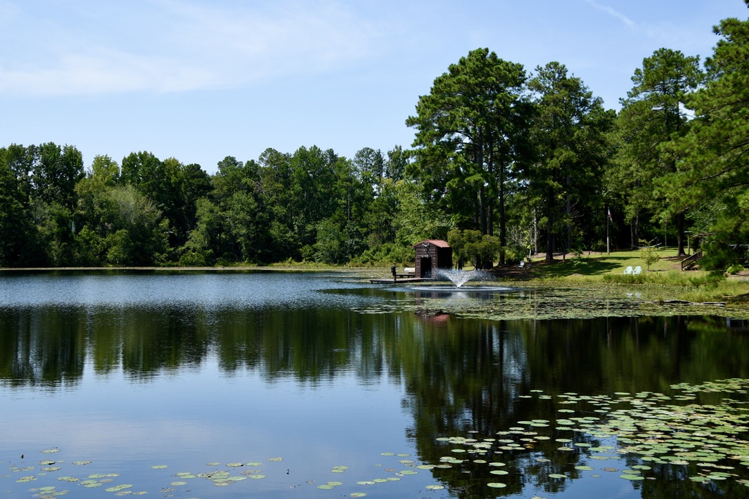 Water’s Edge Retreat Photo