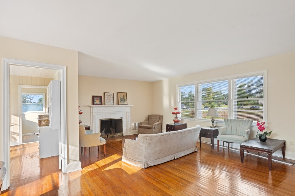 407 Westgreen Road Photo