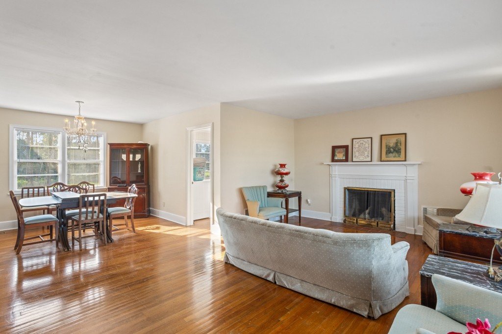 407 Westgreen Road Photo